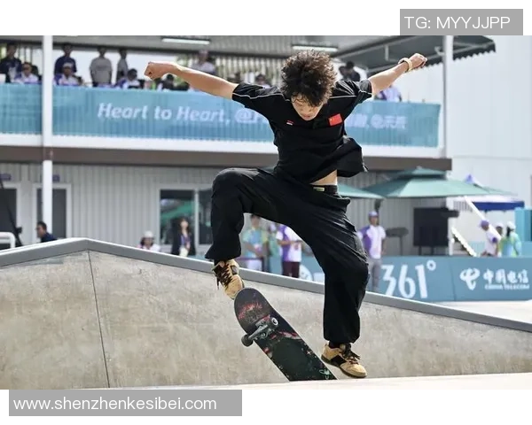 滑板战术解析：杭州滑板队的战术控制与团队协作探讨